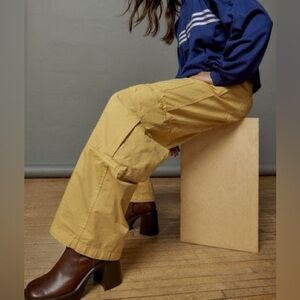 NWOT Urban Outfitters BDG Rae Essential Carpenter Pant in Dark Yellow 10
